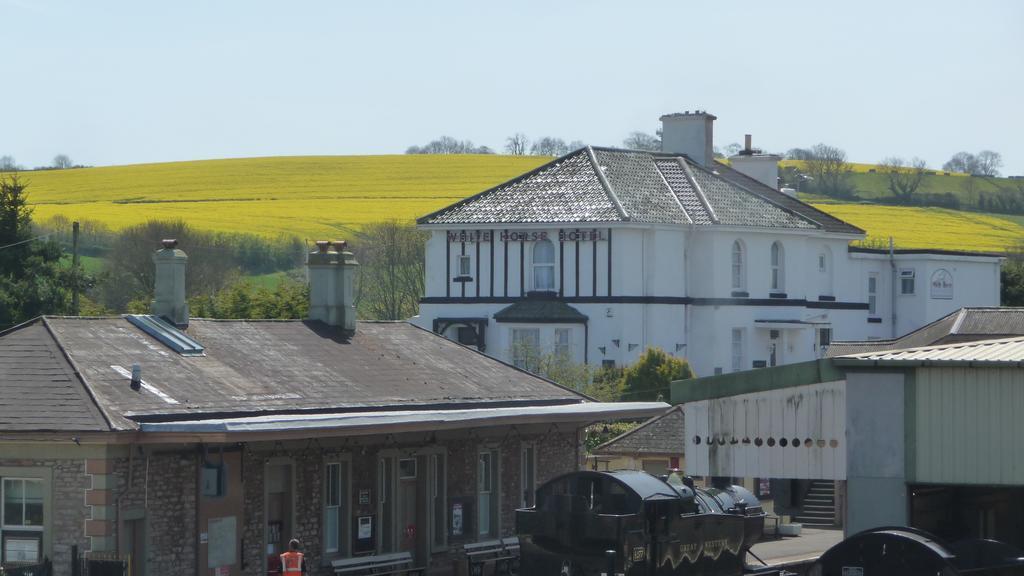 The Station Guest House Galmpton Extérieur photo