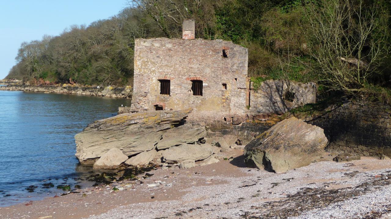 The Station Guest House Galmpton Extérieur photo